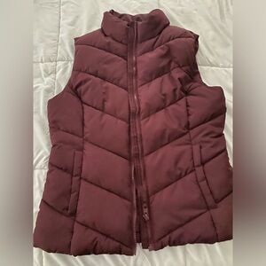 Ladies Aeropostale maroon vest size medium